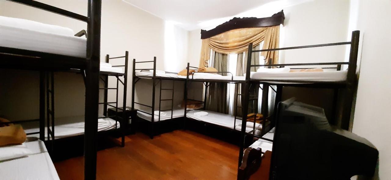 Hotel Salcedo De Виган Екстериор снимка