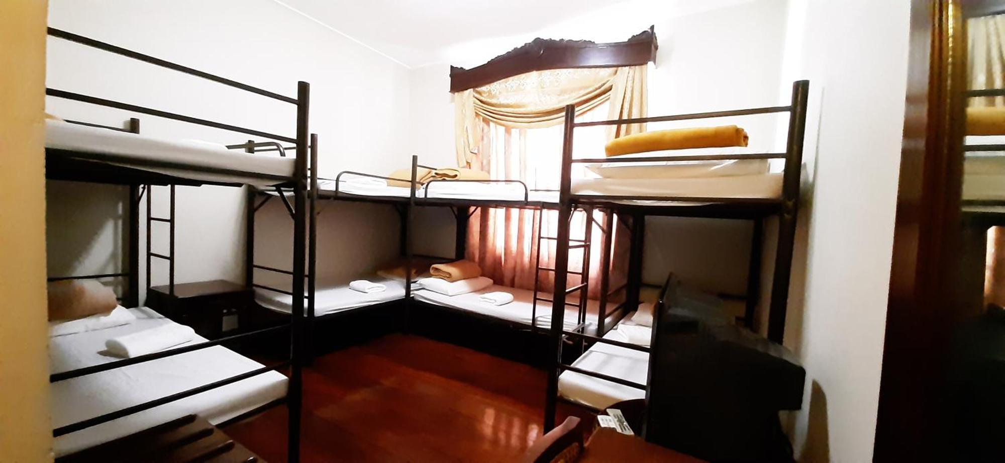 Hotel Salcedo De Виган Екстериор снимка