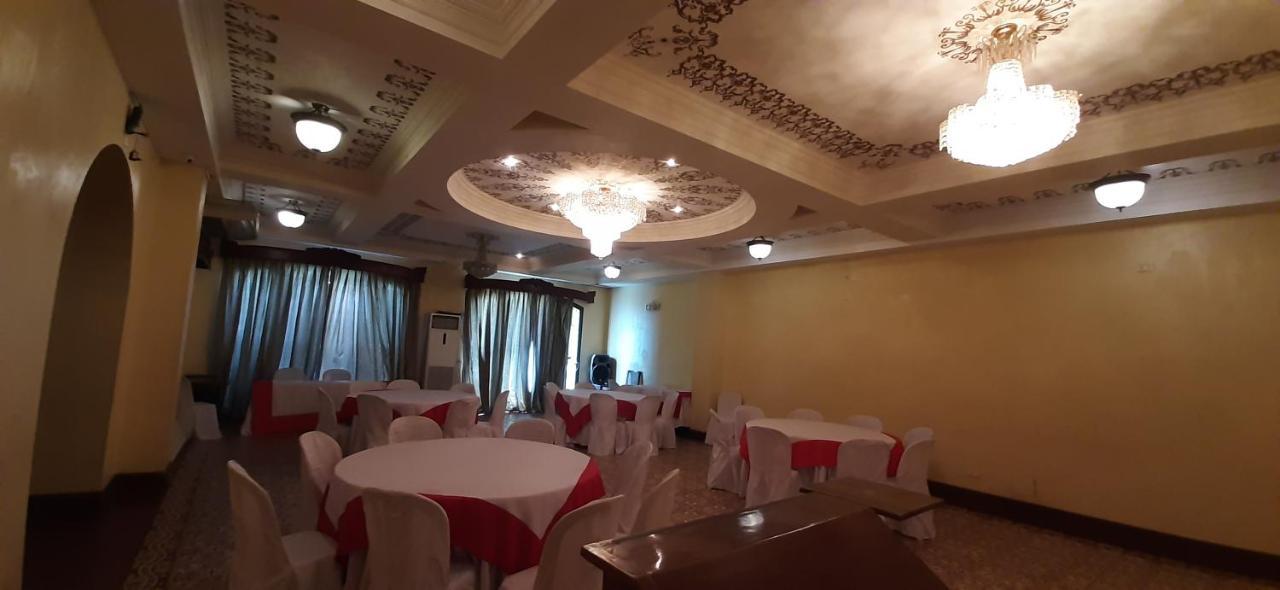 Hotel Salcedo De Виган Екстериор снимка