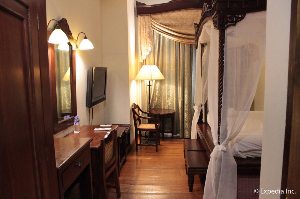 Hotel Salcedo De Виган Екстериор снимка